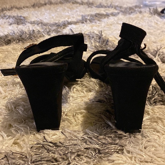 Shein - Picture 2 of 3